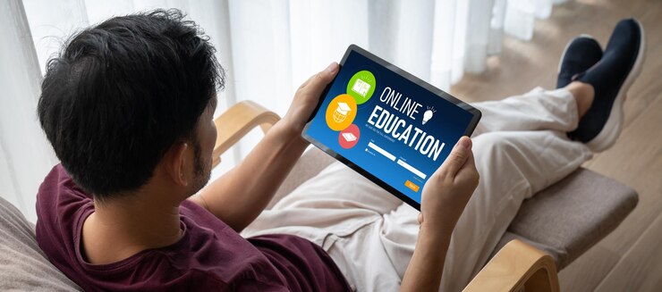 Foto sitio web de aprendizaje electrónico con software moderno para que los estudiantes estudien en internet