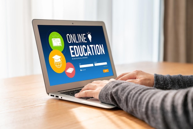 Sitio web de aprendizaje electrónico con software moderno para que los estudiantes estudien en línea en la red de Internet