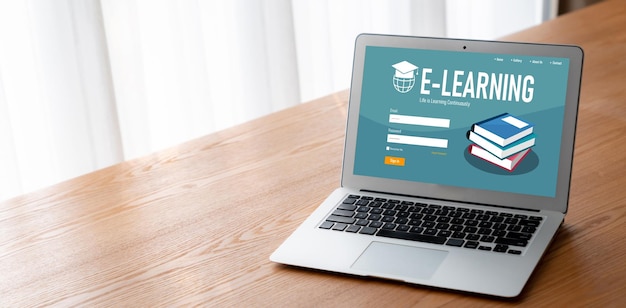 Sitio web de aprendizaje electrónico con software moderno para que los estudiantes estudien en línea en la red de Internet