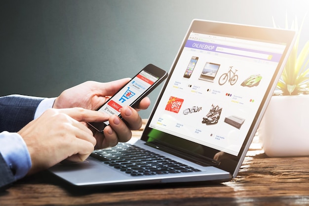 Sitio web o tienda de compras de comercio electrónico en línea