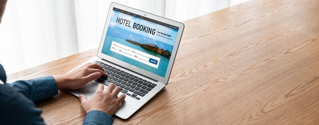 Foto el sitio web de reserva de alojamiento de hotel en línea proporciona un sistema de reserva moderno