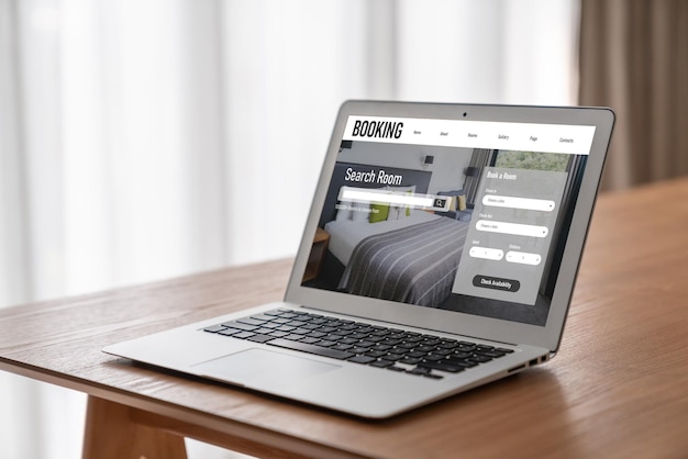 El sitio web de reserva de alojamiento hotelero en línea proporciona un sistema de reserva de moda