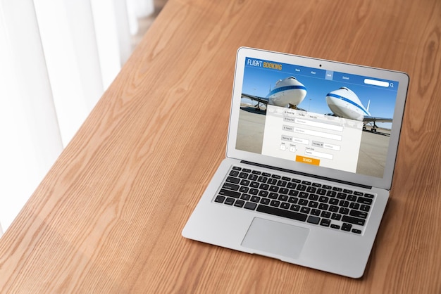 El sitio web de reserva de vuelos en línea proporciona un sistema de reserva moderno