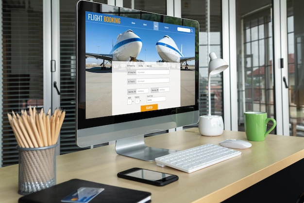 El sitio web de reservas de vuelos en línea proporciona un sistema de reservas moderno