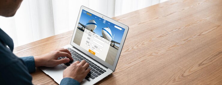 Foto el sitio web de reservas de vuelos en línea proporciona un sistema de reservas moderno