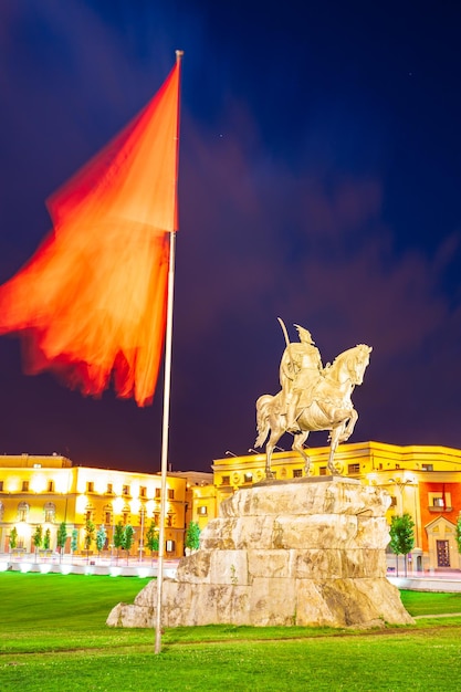 Skanderbeg Square na cidade de Tirana Albânia