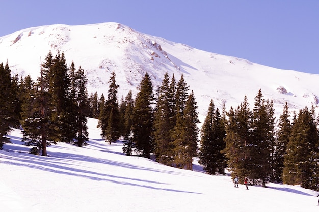 Skifahren im Skigebiet Loveland, Colorado.