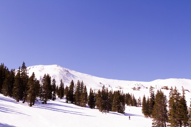 Skifahren im Skigebiet Loveland, Colorado.