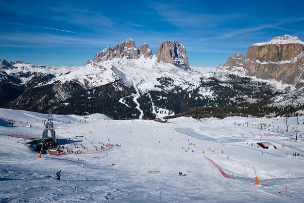 Skigebiet in den Dolomiten, Italien