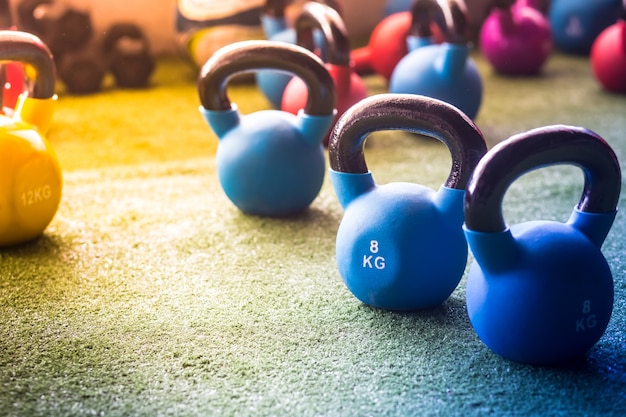 Sky Blue Dumbbell wiegt 8 kg