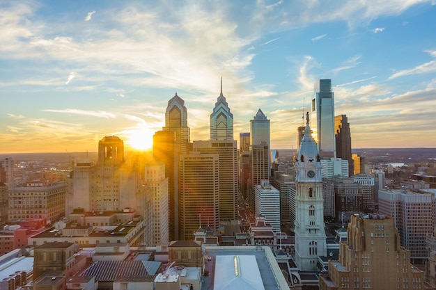 Skyline del centro de Filadelfia al atardecer