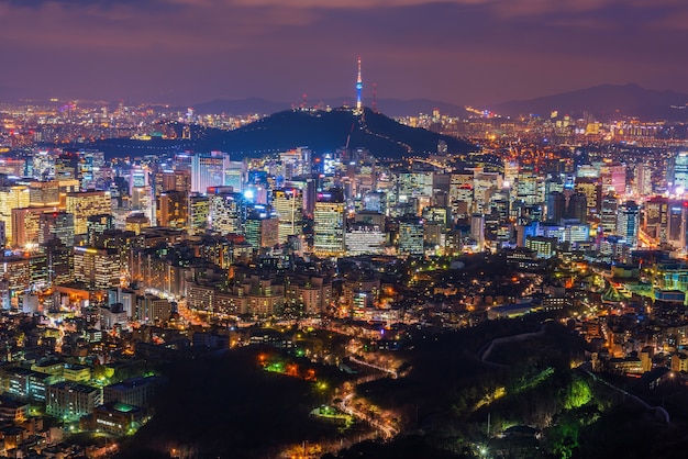 Skyline da cidade de Seoul, Coreia do Sul.