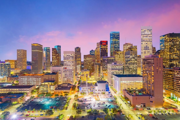 Skyline do centro de Houston no Texas EUA ao crepúsculo