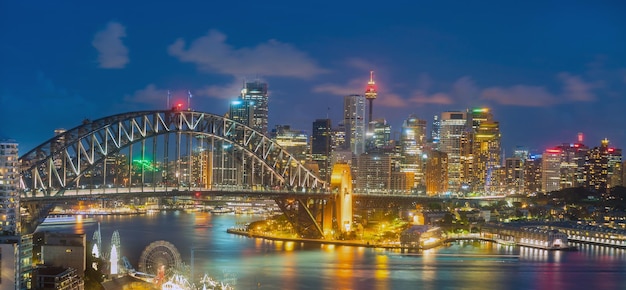 Skyline do centro de sydney na austrália no crepúsculo