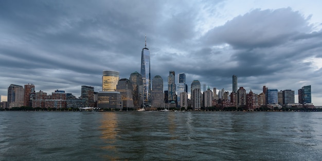 Skyline del Bajo Manhattan