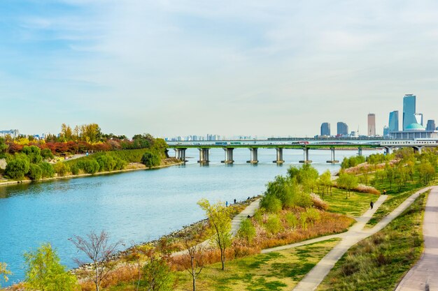 Skyline de Seúl y el río Han