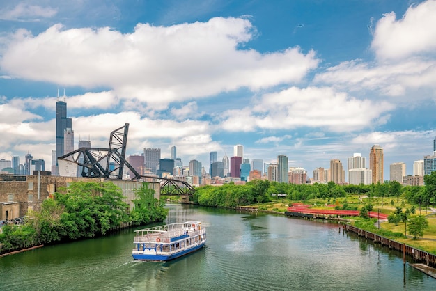 Skyline-Stadtbild der Innenstadt von Chicago in den USA