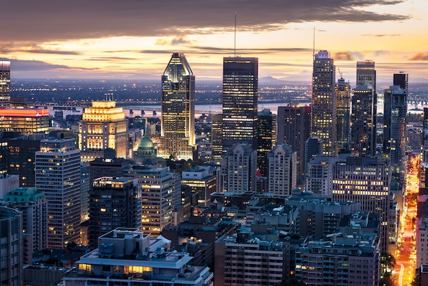 Foto skyline von montreal bei nacht