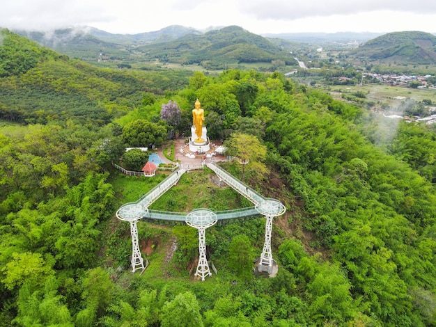 Skywalk Chiang Khan hito del río mekong en Loei Río Mekong Tailandia Vista de la frontera de Laos del hermoso puente blanco vidrio sky walk Chiang Khan Loei Tailandia