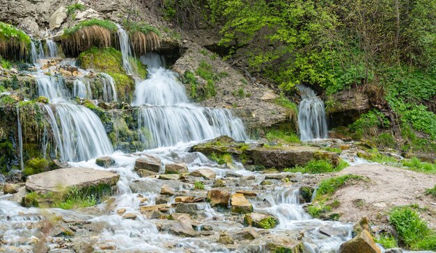 Slowenische Schlüssel oder Bäche der zwölf Apostel Natur- und Touristenobjekt orthodoxes Heiligtum Russland