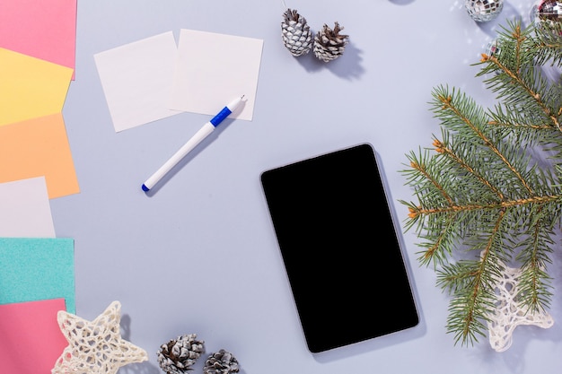 Smartphone com decorações de natal