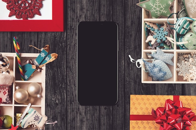 Smartphone en una escena de Navidad