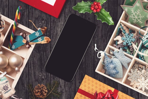 Smartphone en una escena de Navidad