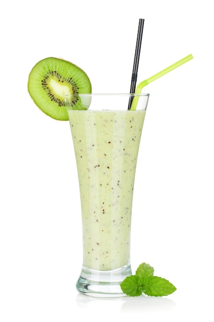 Smoothie de leite de kiwi com hortelã