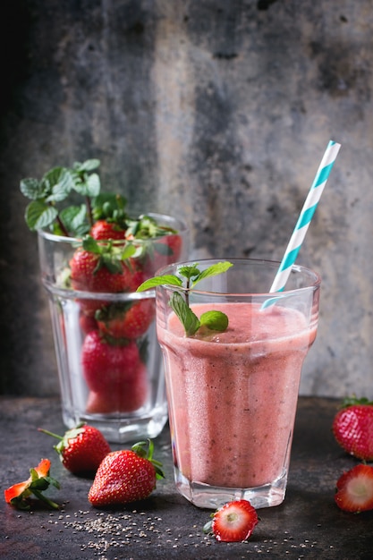 Smoothie de morango vermelho