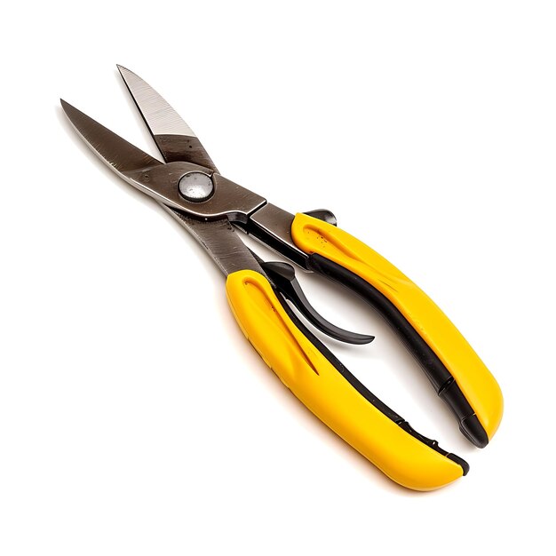 Snips de lata com punho de plástico amarelo e lâminas de aço uma ferramenta isolada limpa em branco BG Itens Design