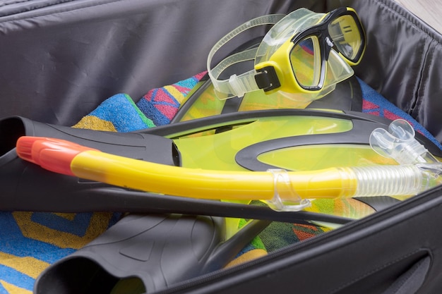 Foto snorkel com óculos de natação no saco