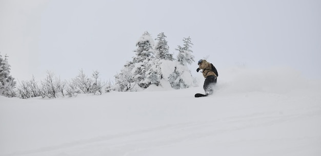 snowboarder estilo livre