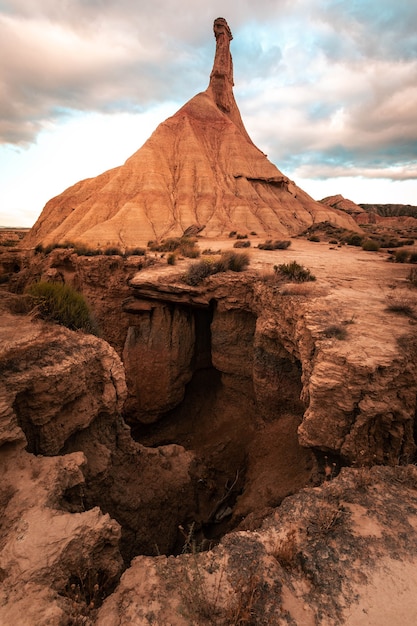 Sobremesa Badlans de Navarra (Bardenas Reales de Navarra) no sul do País Basco