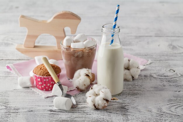 Sobremesa de biscoitos com marshmallow