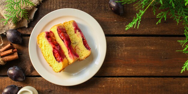 Sobremesa de torta de ameixa