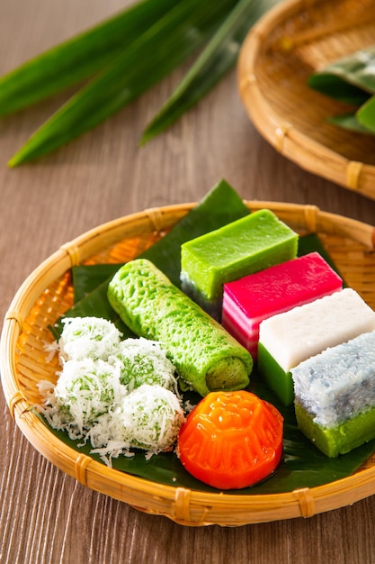 Sobremesa doce variada popular da Malásia ou simplesmente conhecida como kueh ou kuih