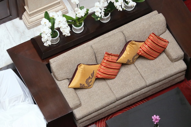 Foto sofá silla con cojín