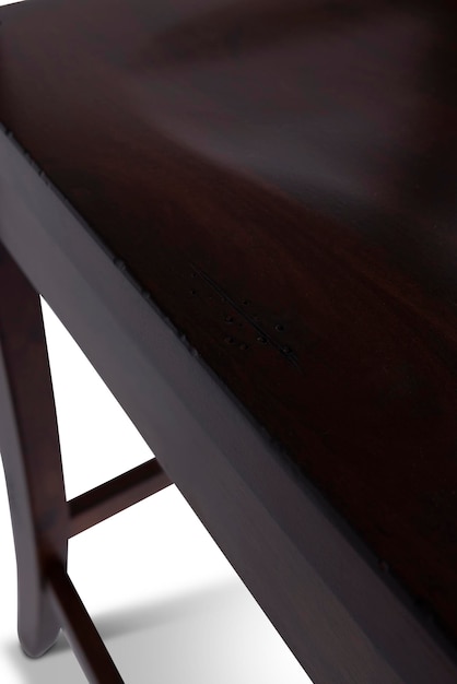 Sofá silla con mesa de madera silla almohada sombra incluyendo trazado de recorte