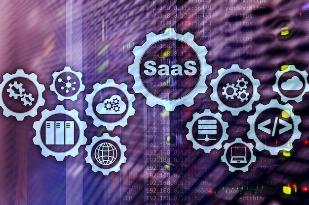 Software como servicio Concepto de software SaaS Modelo de tecnología moderna en un fondo de sala de servidores de pantalla virtual Software a pedido