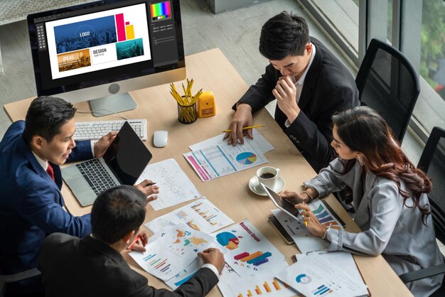 Software de diseño gráfico para el diseño moderno de páginas web y anuncios comerciales