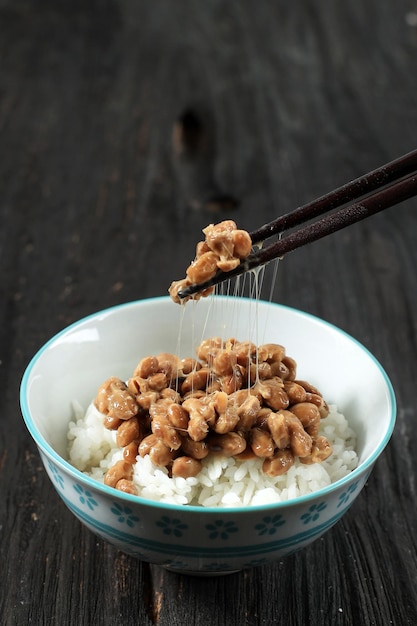 Soja Fermentada Japonesa Natto con Arroz Blanco