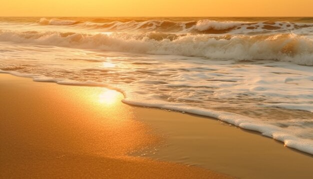 Sol dourado se põe sobre águas tranquilas, ondas espirrando na areia gerada por IA