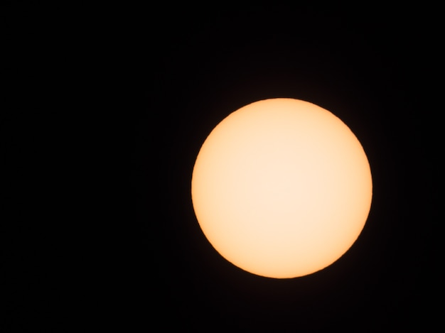 Sol visto con telescopio