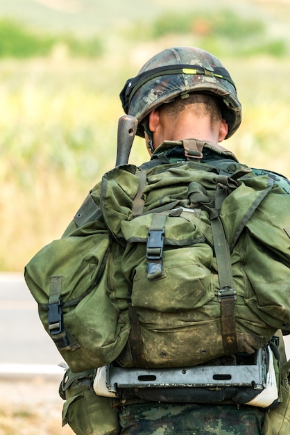 Soldado listo para el combate de guerra