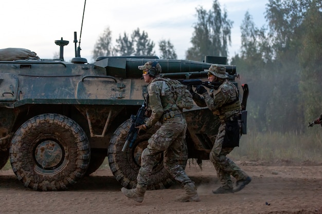 Soldados del ejército durante la operación militar