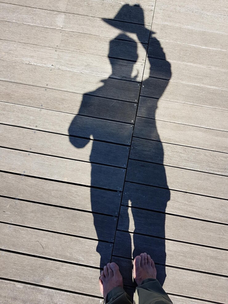Foto sombra de um homem ao ar livre