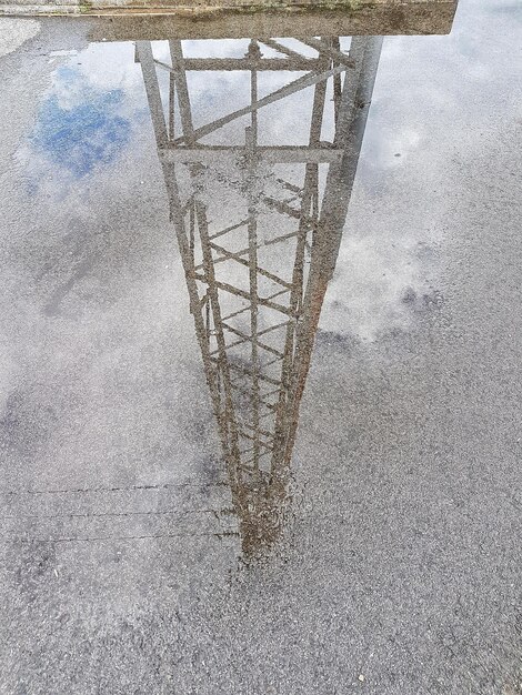 Foto sombra na neve contra o céu