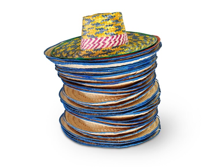Foto sombreros de paja tejidos para agricultores de asia