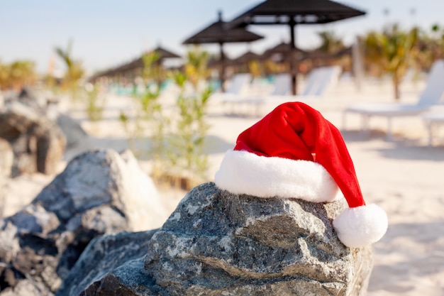 Sombreros de santa en la playa