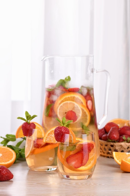 Sommer-Sangria-Cocktail